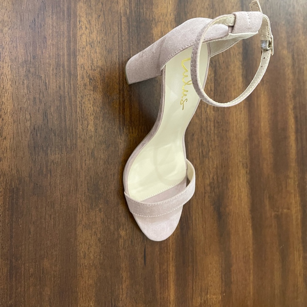 Lulus blush heels size 9